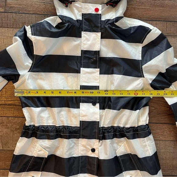 JOULES Right as Rain French Navy Stripe Golightly Raincoat Size 6 Packable - Picture 14 of 16